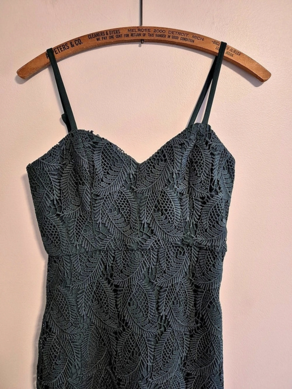 NEW RW&CO. Women’s 0 Dark Green Lace Spaghetti Strap Midi Dress